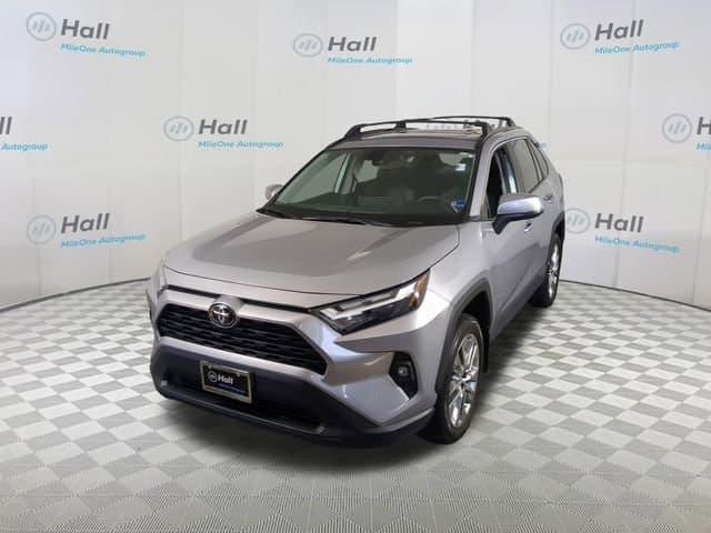 2024 Toyota RAV4 XLE Premium FWD