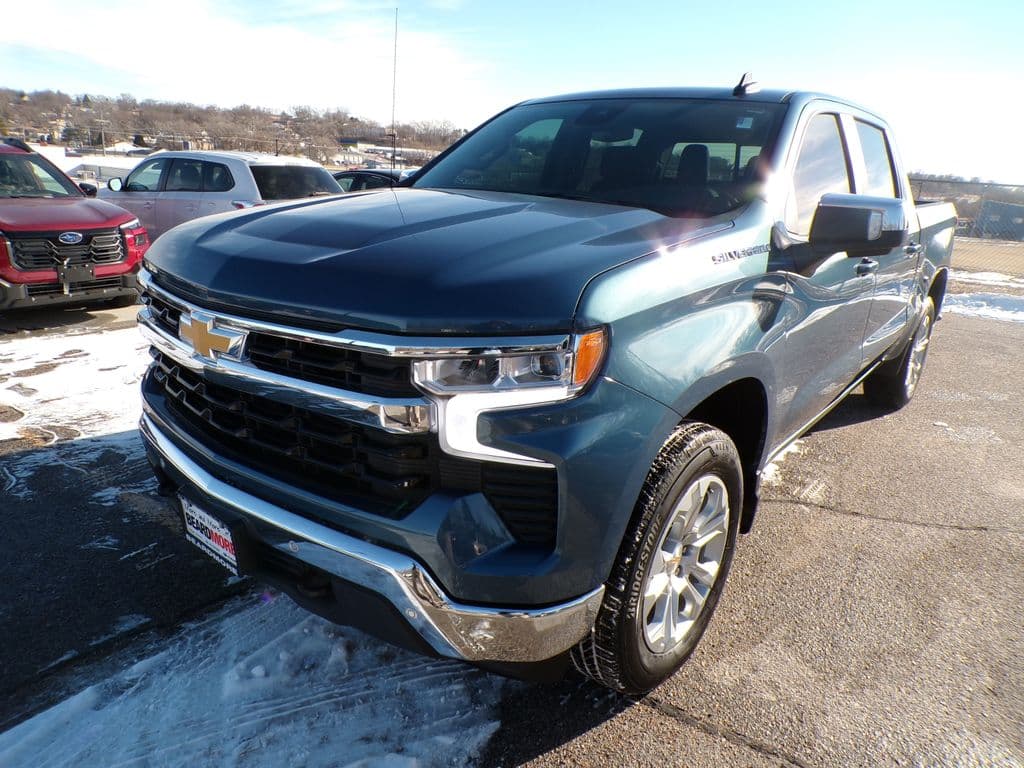 2024 Chevrolet Silverado 1500 LT Crew Cab 4WD