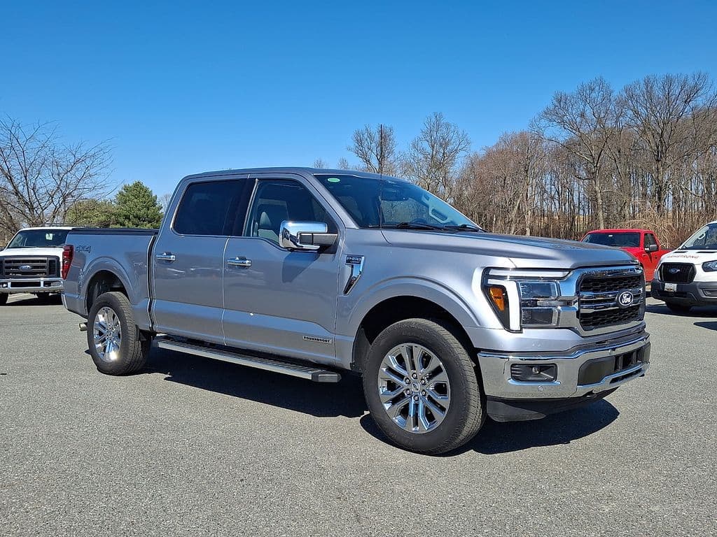 2025 Ford F-150 Lariat SuperCrew 4WD