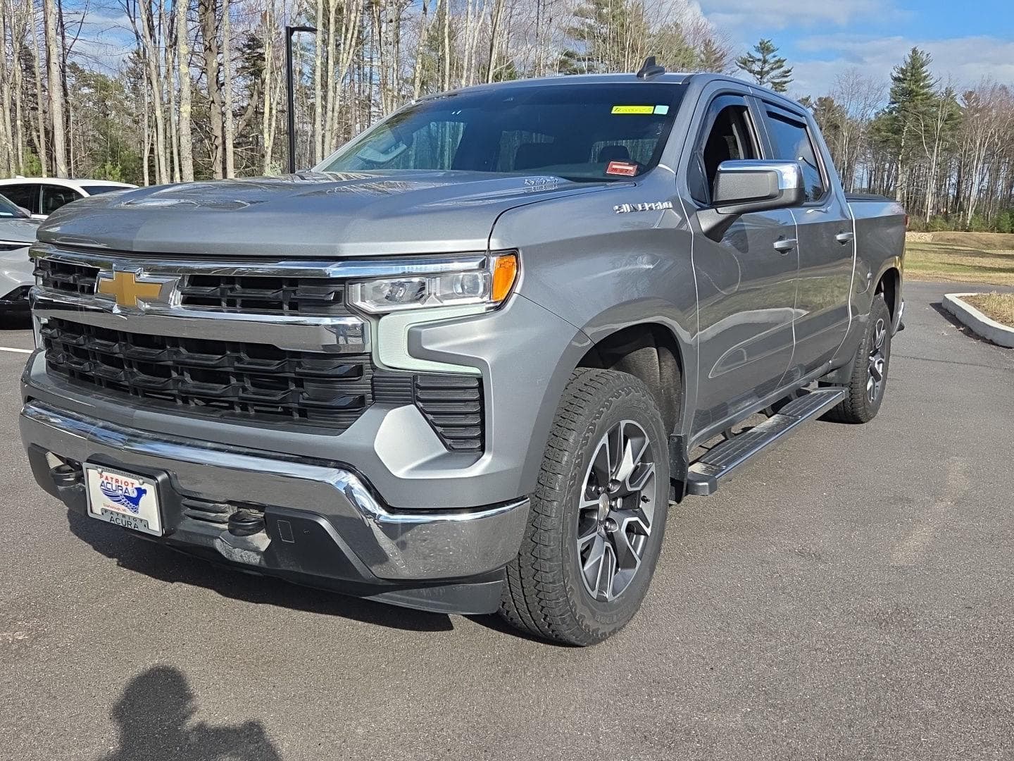 2024 Chevrolet Silverado 1500 LT Crew Cab 4WD