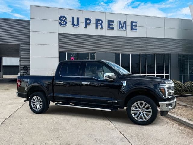2025 Ford F-150 Lariat SuperCrew 4WD