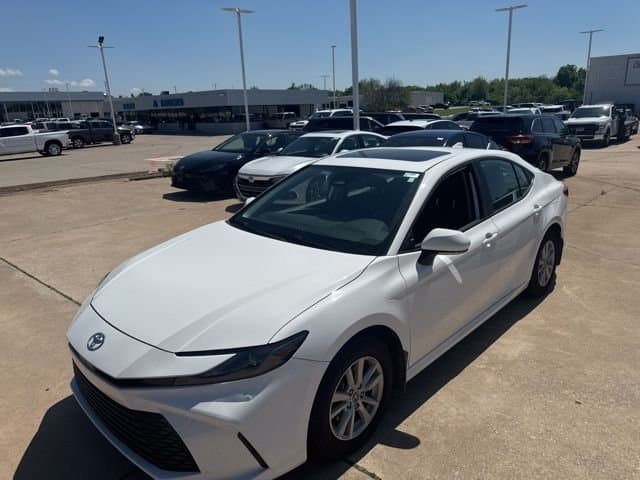 2025 Toyota Camry LE AWD