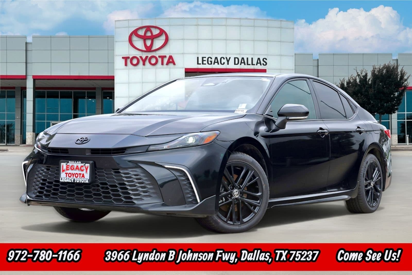 2025 Toyota Camry SE AWD